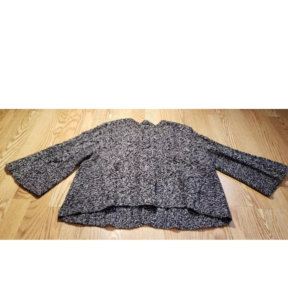Leo & Nicole Cardigan Sweater Women's Size: XL - Picture 9 of 11